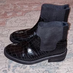 Free People ARLO  Black Croc Embossed Ankle Boots Size 40